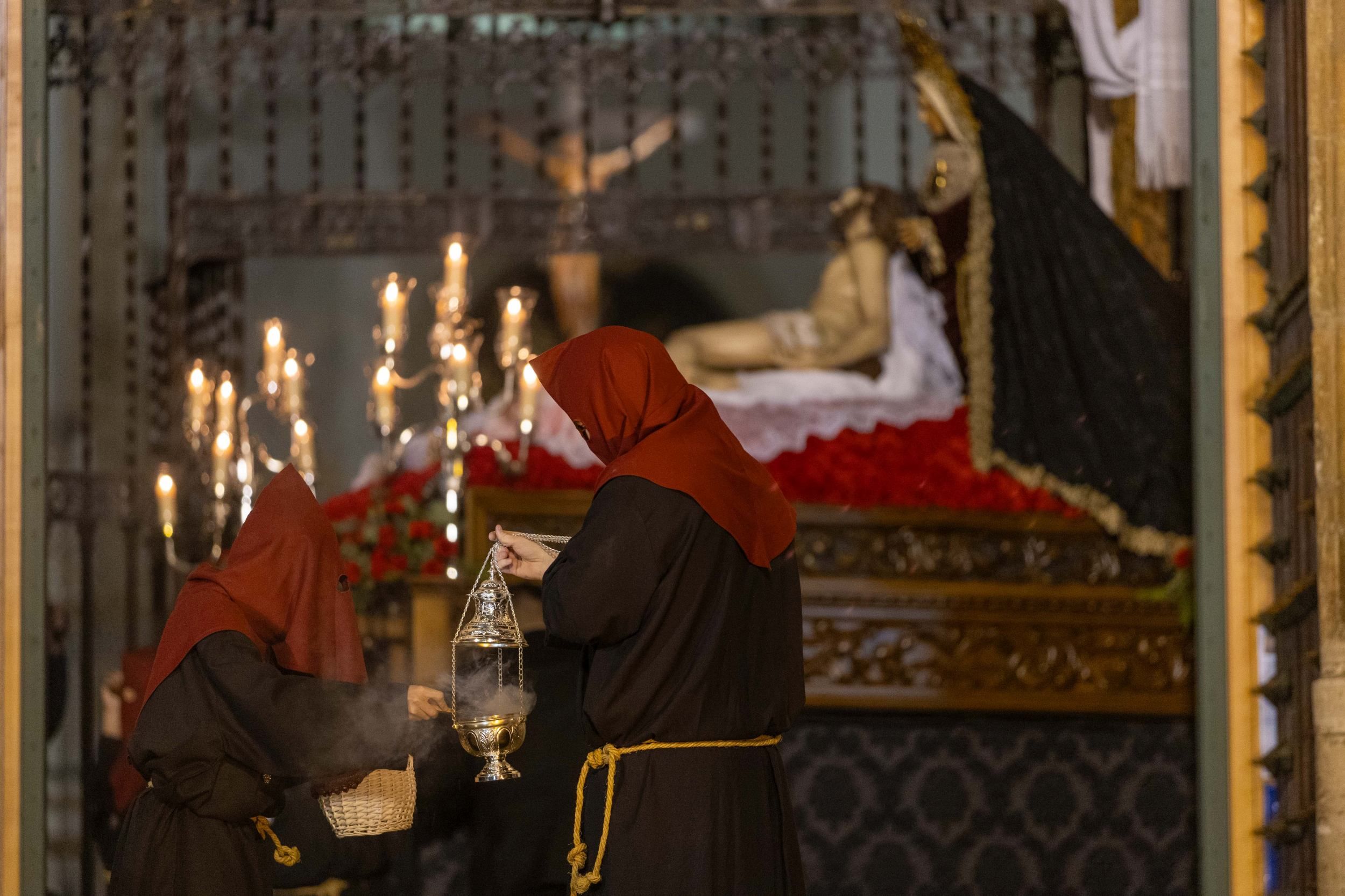 Lunes Santo Salida Desde La Catedral Del Cristo De Los Desamparados Y Maria Stma De Las Angustias GAM 6765