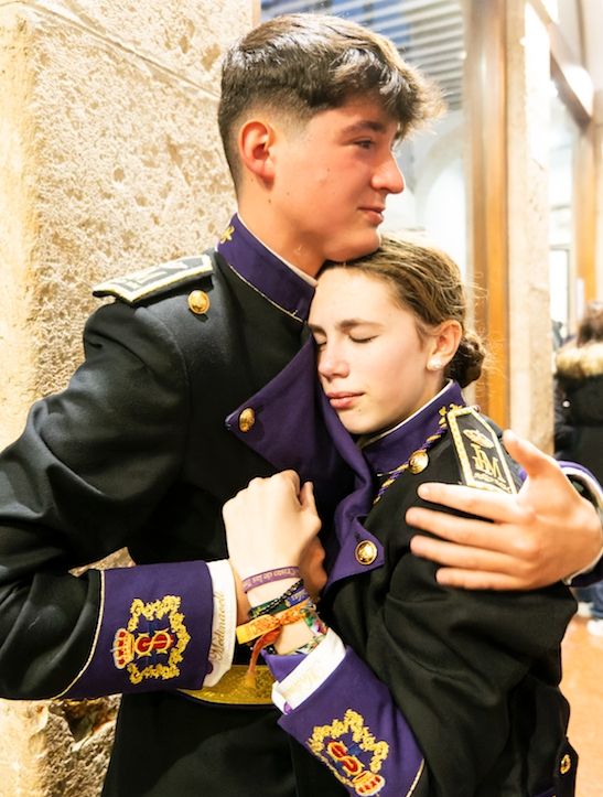 <span class="material-symbols-outlined"> photo_camera </span>Eduardo Diéguez